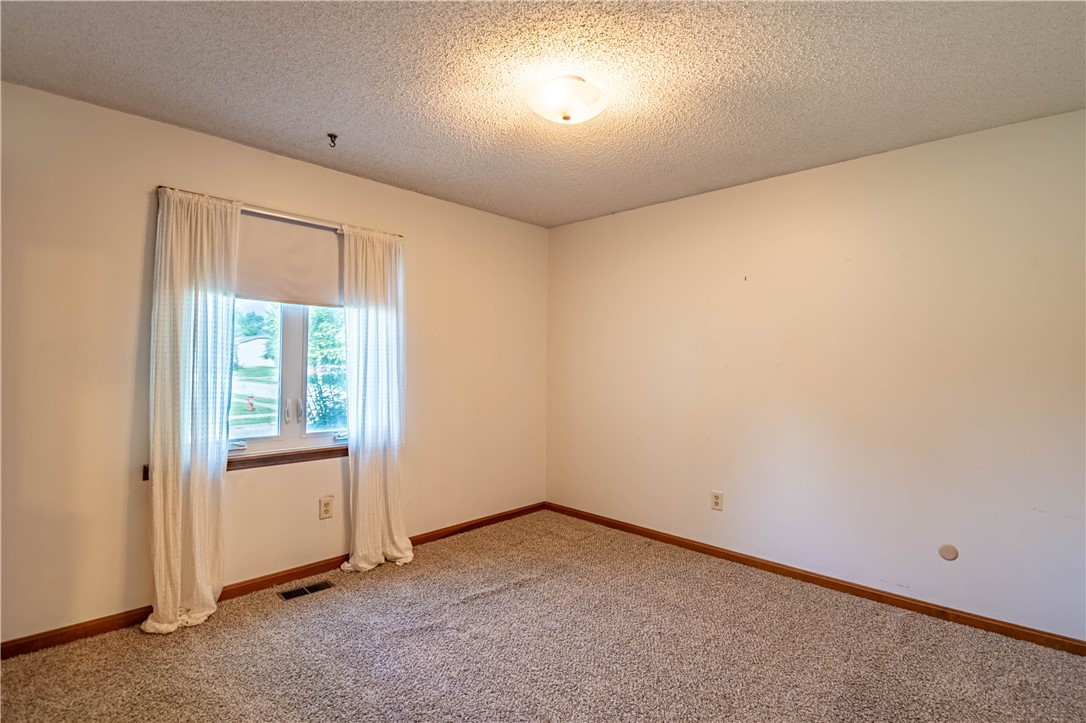 4594 Hale Drive Decatur, IL 62526 - Photo 17 of 24