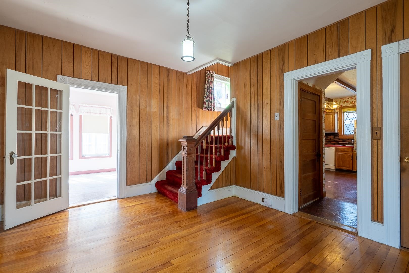 446 Mammoth Road Manchester, NH 03103 - Photo 21 of 38