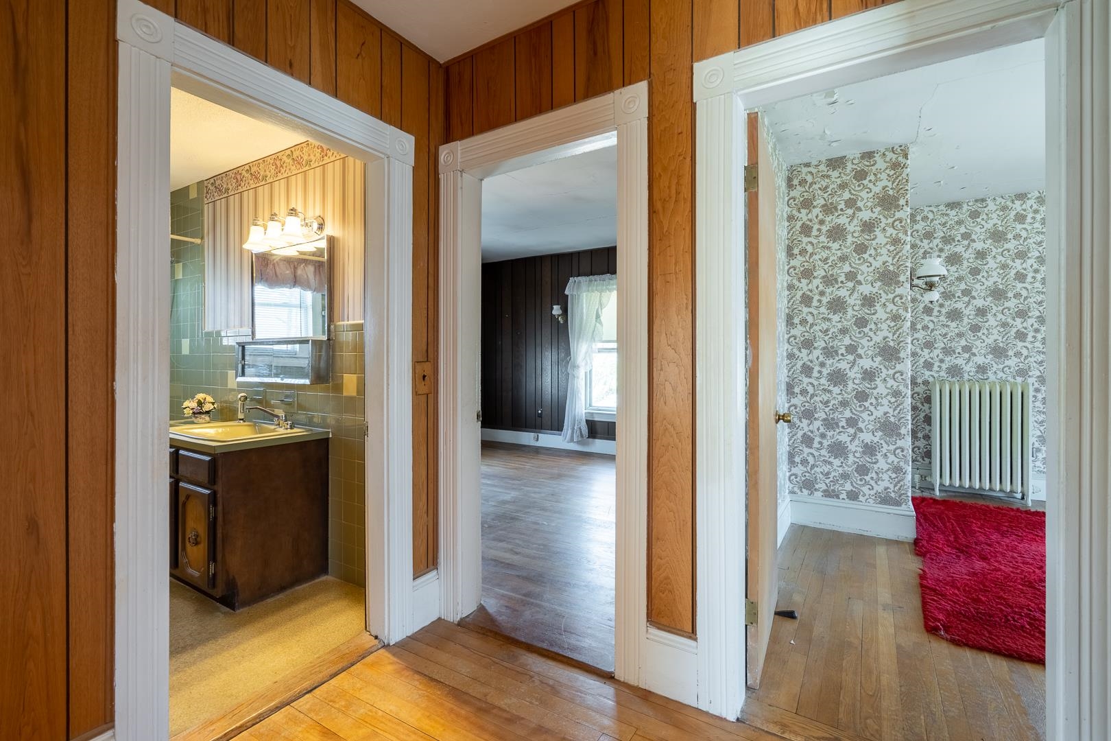 446 Mammoth Road Manchester, NH 03103 - Photo 25 of 38