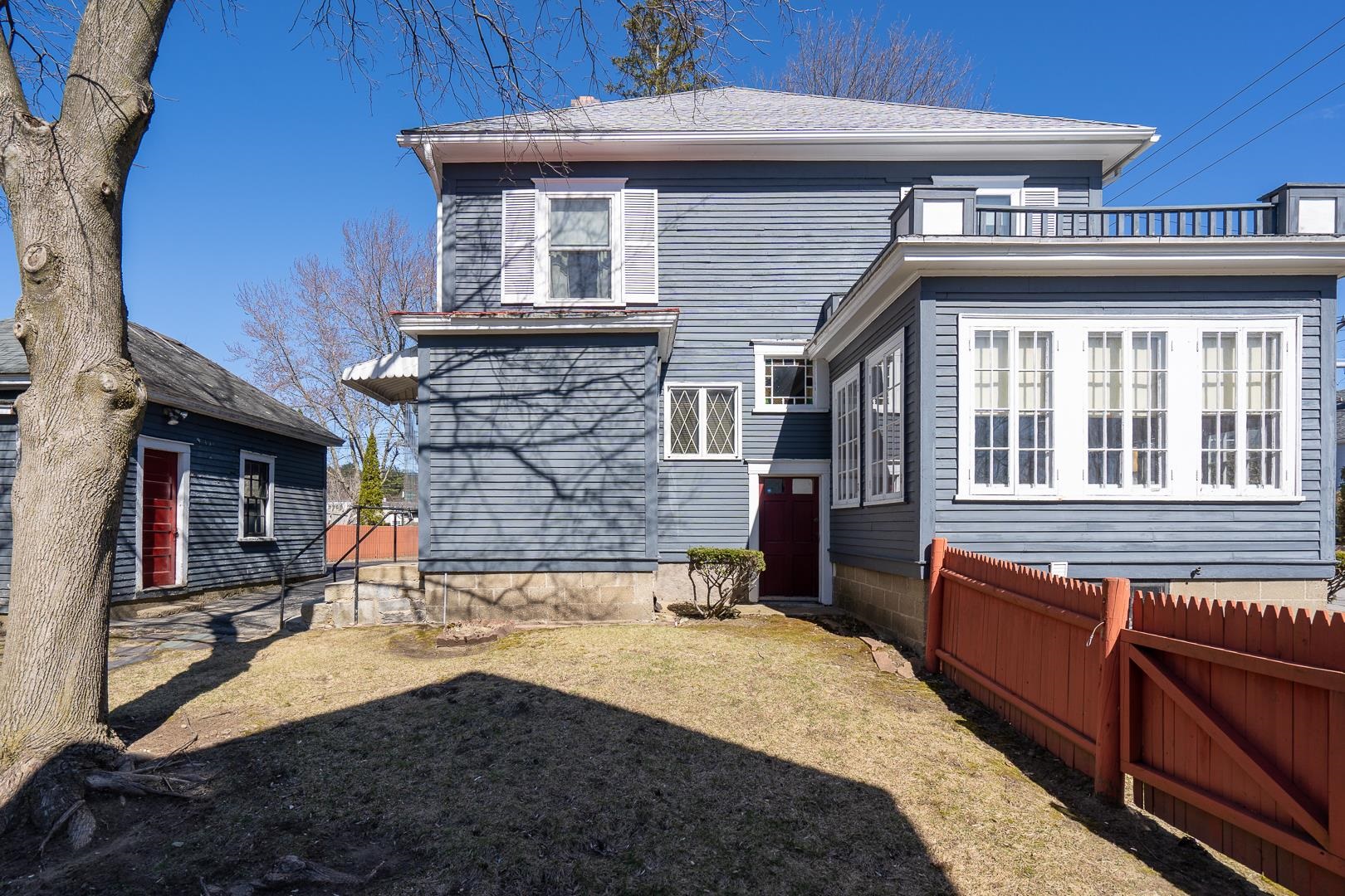 446 Mammoth Road Manchester, NH 03103 - Photo 4 of 38