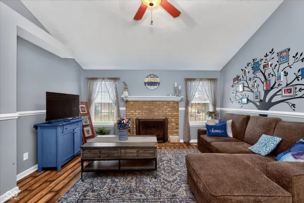 $290,000 | 459 Jefferson Valley, Coatesville, IN 46121