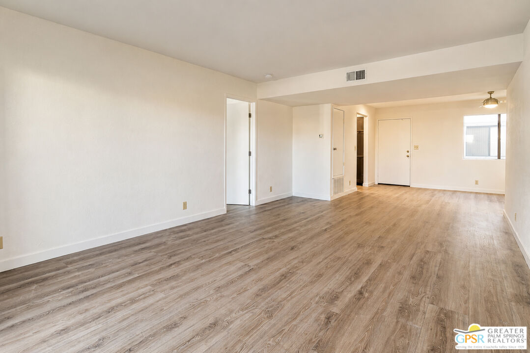 1050 Ramon Road, Unit 42 Palm Springs, CA 92264 - Photo 9 of 32 Gallery Image 9