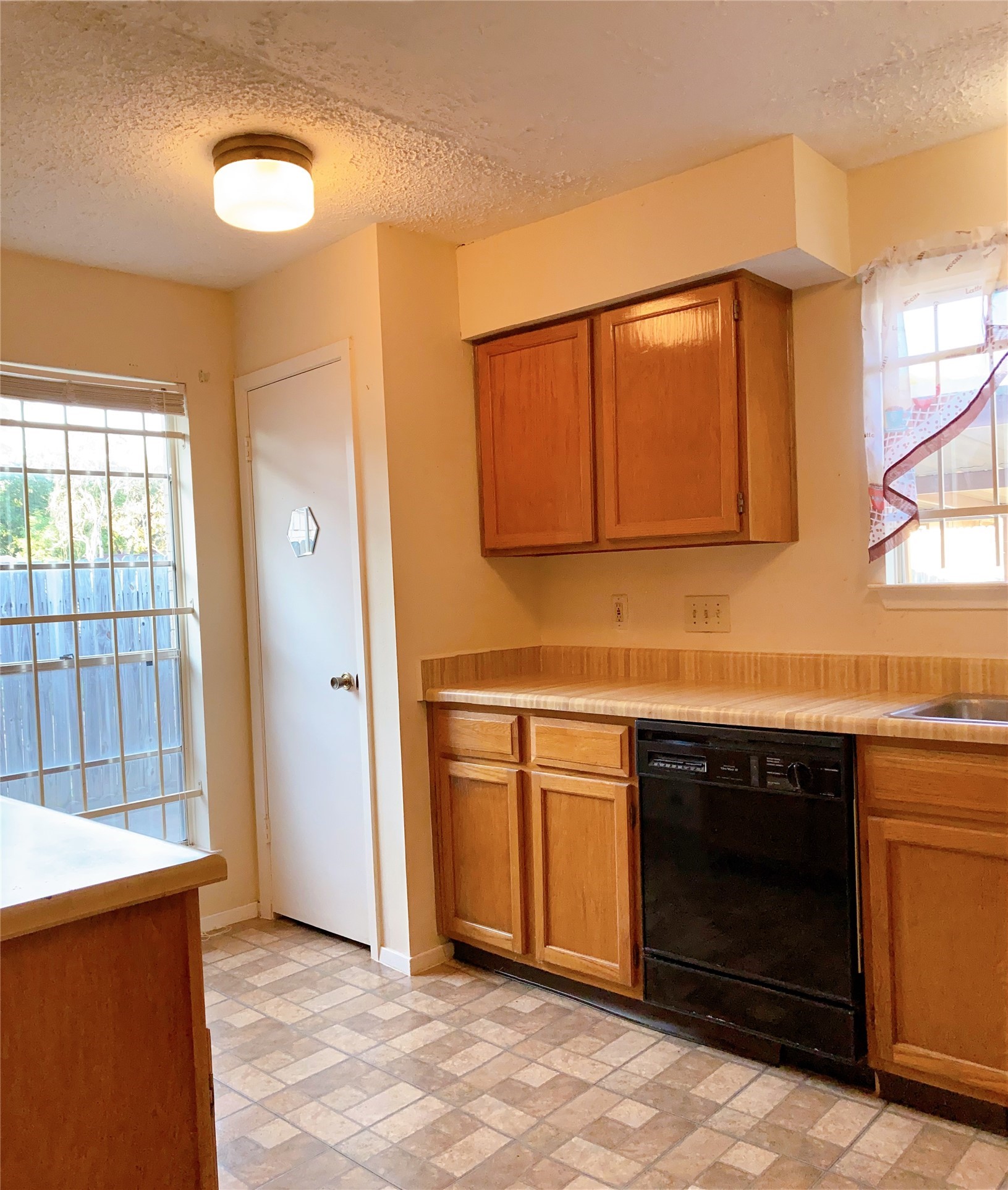 19518 Munsey Court Katy, TX 77449 - Photo 13 of 45 a kitchen with stainless steel appliances granite countertop a stove and a sink