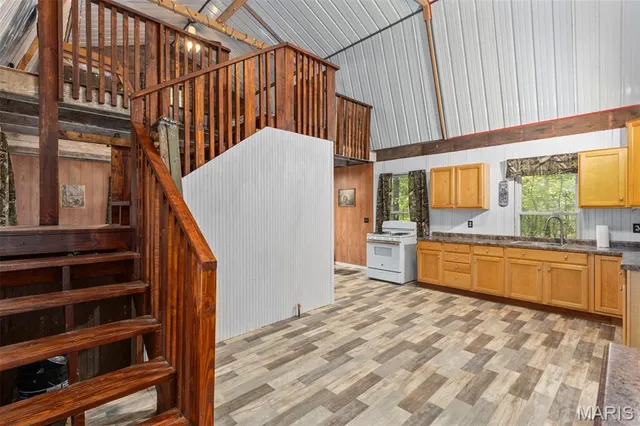 $380,000 | 498 Panama Avenue, Sorento, IL 62086