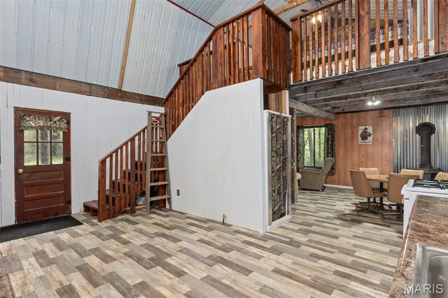 $380,000 | 498 Panama Avenue, Sorento, IL 62086