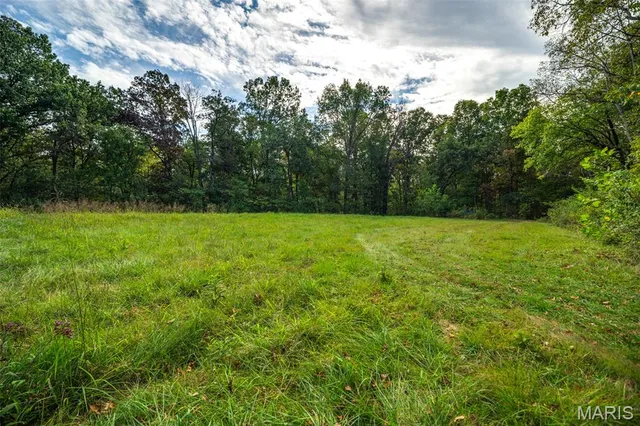 $380,000 | 498 Panama Avenue, Sorento, IL 62086