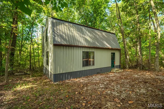 $380,000 | 498 Panama Avenue, Sorento, IL 62086