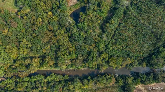 $380,000 | 498 Panama Avenue, Sorento, IL 62086