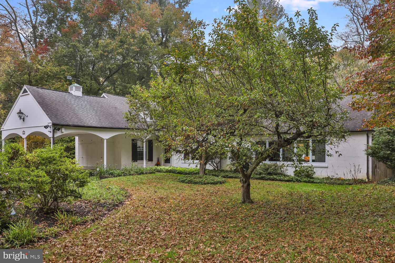 4023 Apalogen Road Philadelphia, PA 19129 - Photo 1 of 58 Gallery Image 1