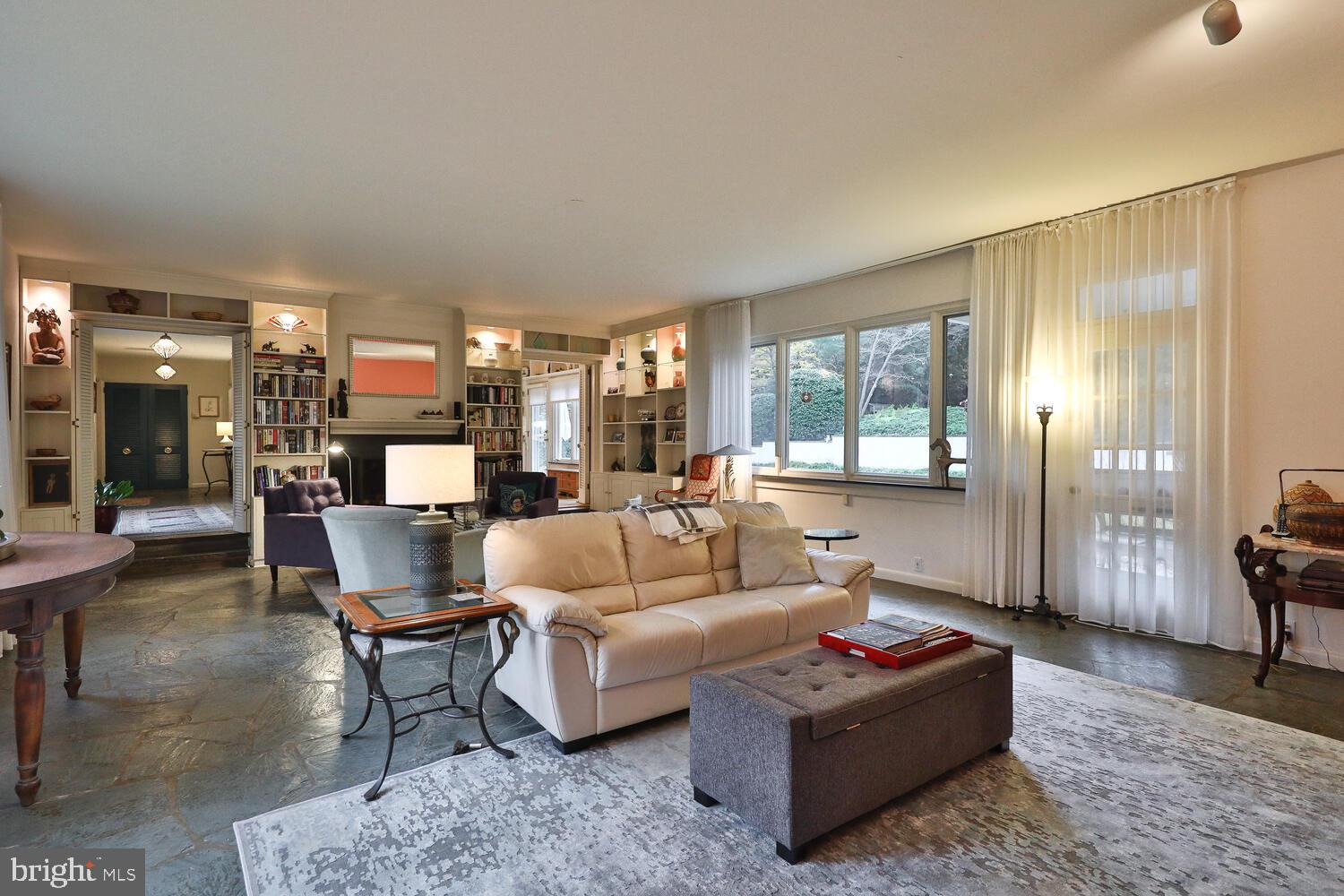 4023 Apalogen Road Philadelphia, PA 19129 - Photo 14 of 58 Gallery Image 14