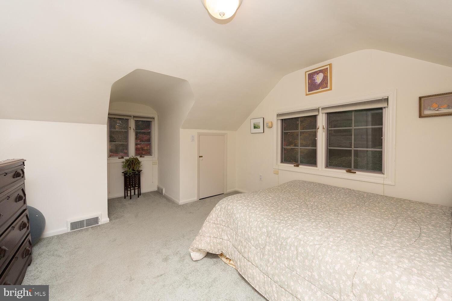 4023 Apalogen Road Philadelphia, PA 19129 - Photo 29 of 58 Gallery Image 29