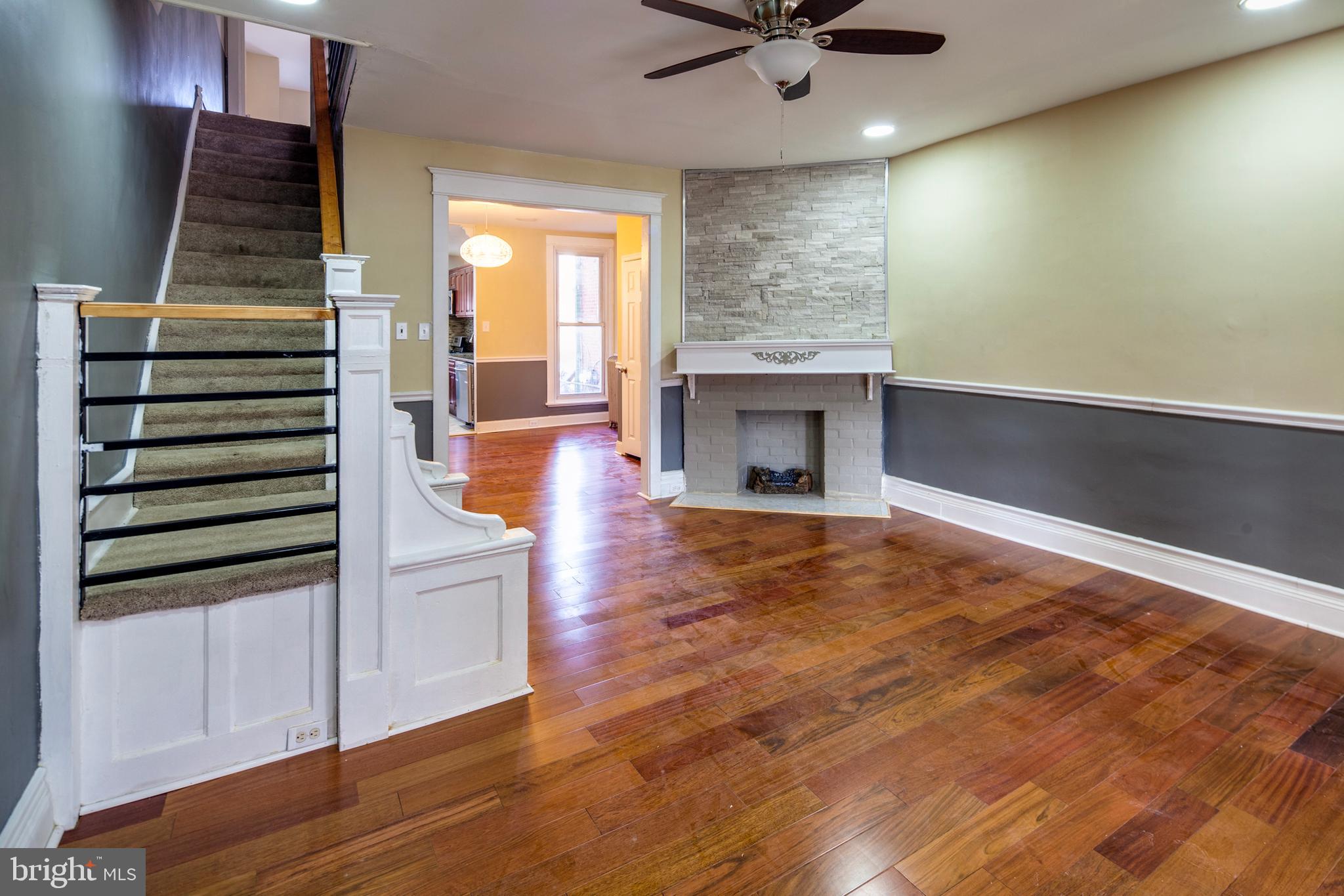 5750 North 5th Street Philadelphia, PA 19120 - Photo 8 of 21 Living Room