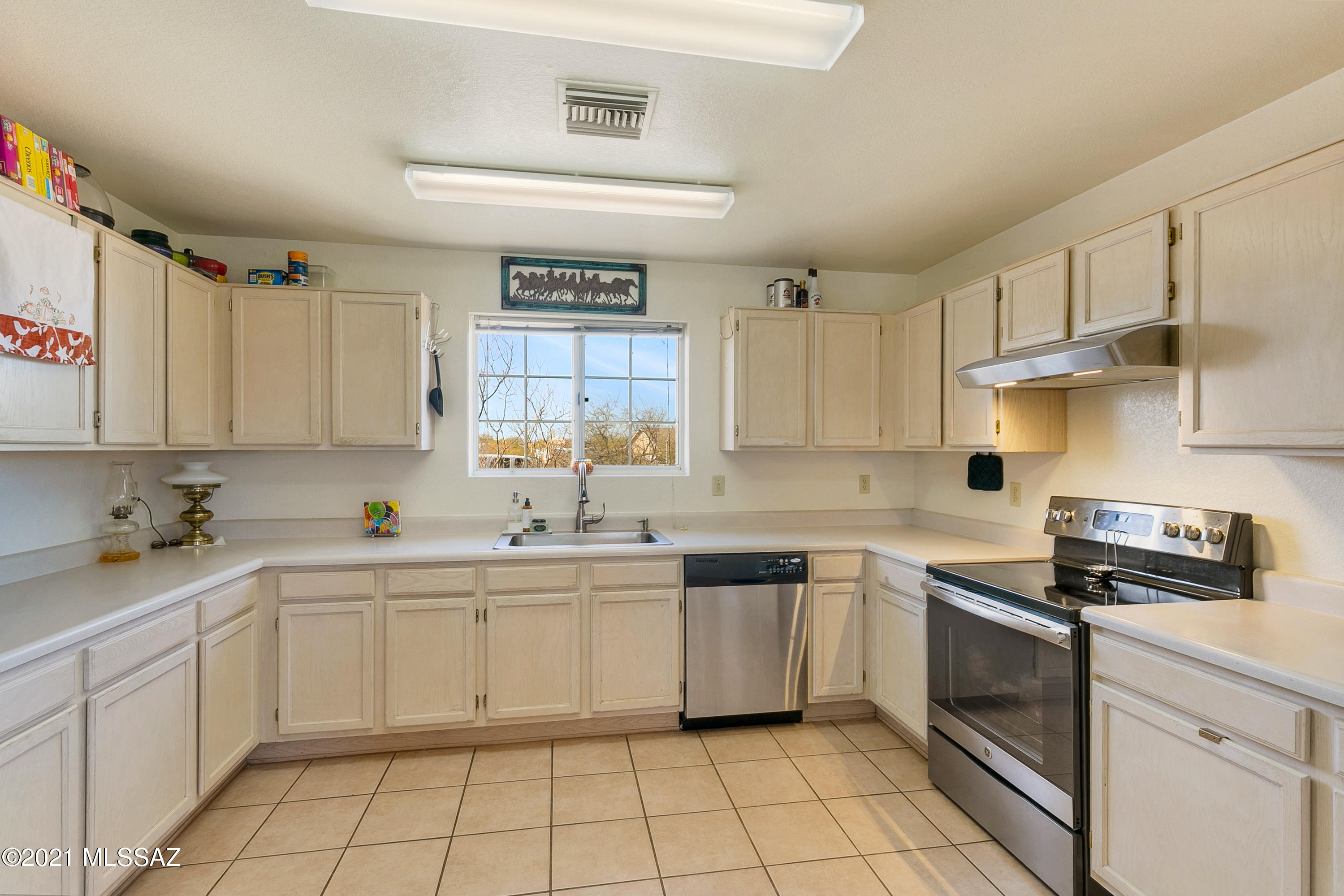 1062 North Vail View Road Vail, AZ 85641 - Photo 6 of 25