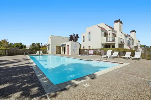 $660,000 | 126 Shorebird Circle, Redwood City, CA 94065