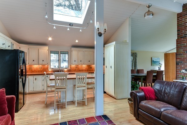48 Farm Road Sherborn, MA 01770 - Photo 13 of 29 Gallery Image 13