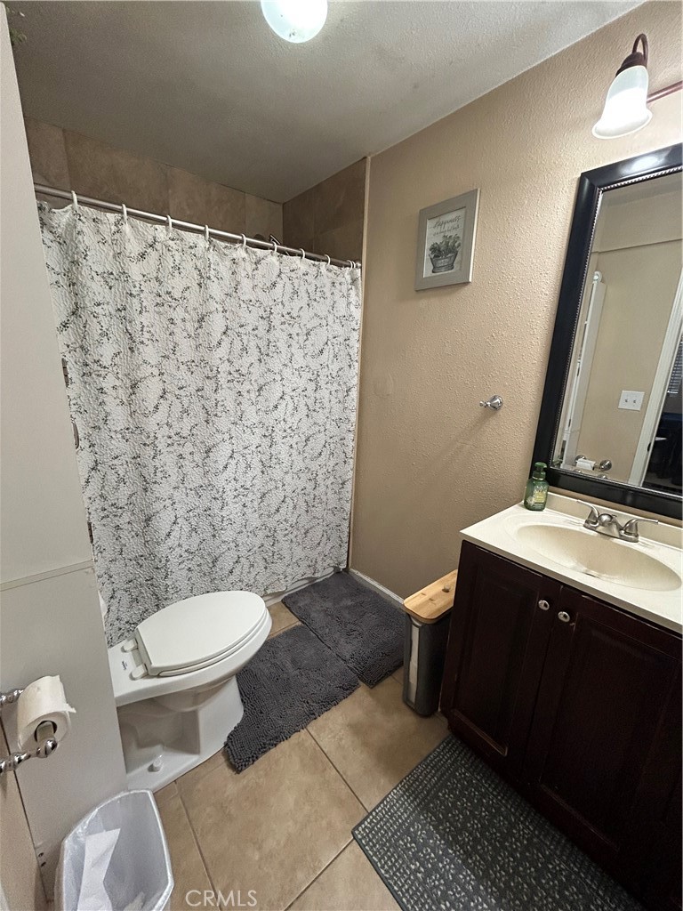 10351 Wells Avenue, Unit 1 Riverside, CA 92505 - Photo 26 of 37 Back Unit-Bathroom