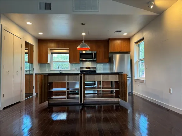 $1,790 | 1208 East 2nd Street, Unit B, Austin, TX 78702