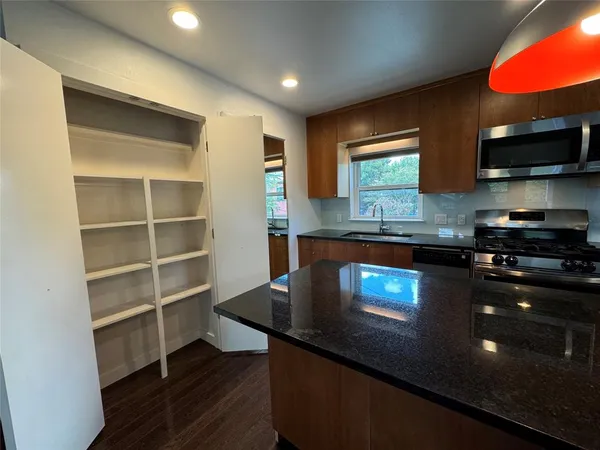 $1,790 | 1208 East 2nd Street, Unit B, Austin, TX 78702
