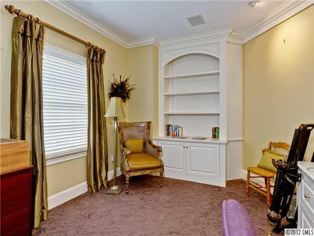 1740 Rutledge Avenue Charlotte, NC 28211 - Photo 12 of 16 Gallery Image 12