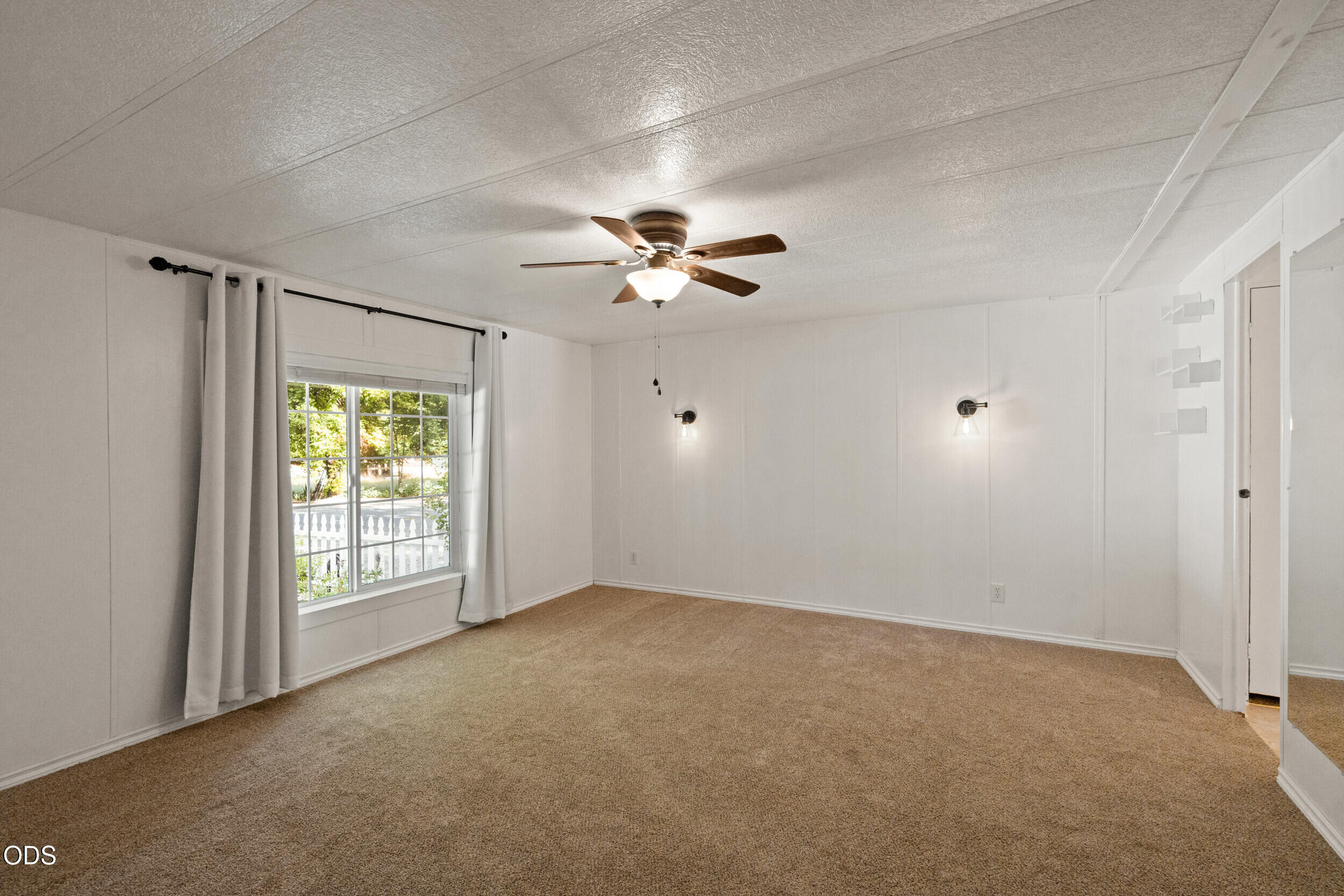 315 Queens Branch Road Rogue River, OR 97537 - Photo 15 of 39 Gallery Image 15