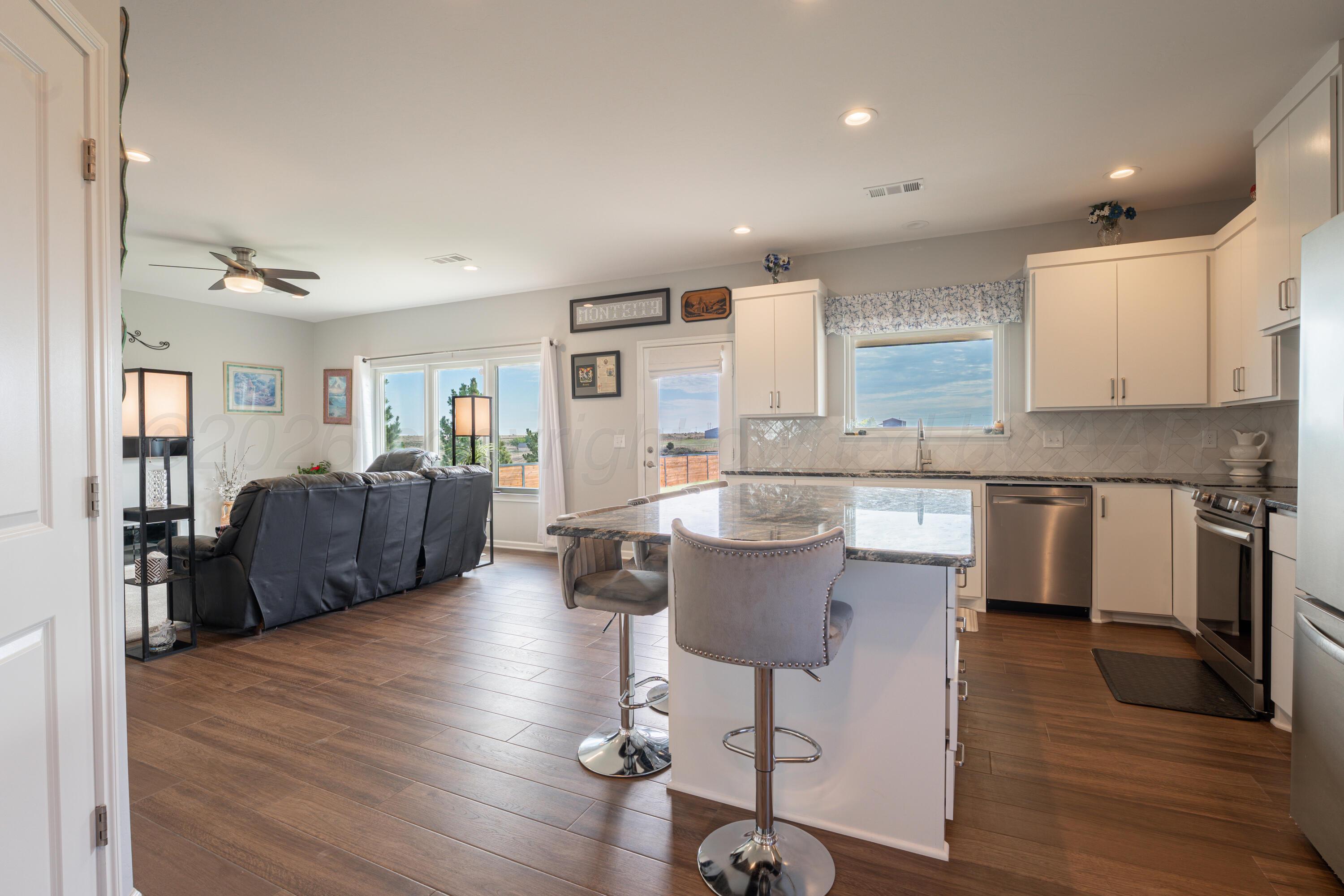 1251 South Girl Scout Road Amarillo, TX 79124 - Photo 61 of 86 61 KITCHEN