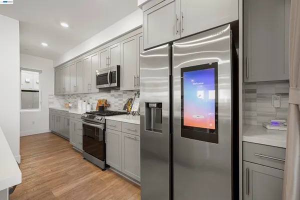 $1,199,000 | 5767 Iron Horse Parkway, Unit D, Dublin, CA 94568