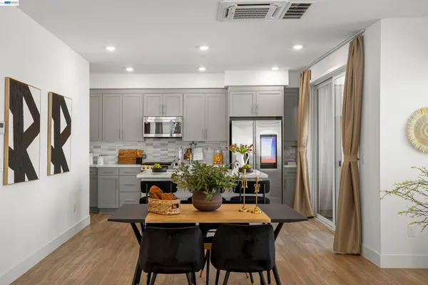 $1,199,000 | 5767 Iron Horse Parkway, Unit D, Dublin, CA 94568