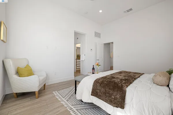 $1,199,000 | 5767 Iron Horse Parkway, Unit D, Dublin, CA 94568