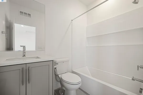 $1,199,000 | 5767 Iron Horse Parkway, Unit D, Dublin, CA 94568