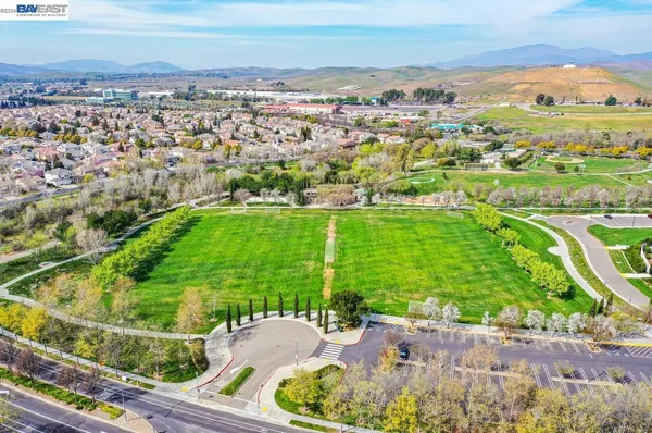 $1,199,000 | 5767 Iron Horse Parkway, Unit D, Dublin, CA 94568