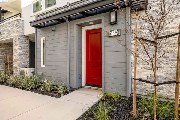 $1,199,000 | 5767 Iron Horse Parkway, Unit D, Dublin, CA 94568