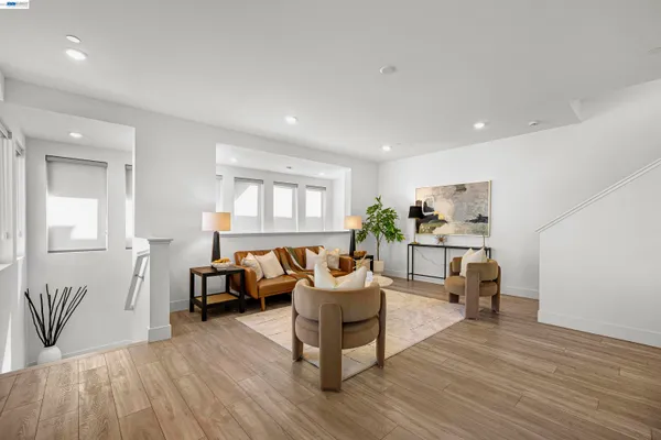 $1,199,000 | 5767 Iron Horse Parkway, Unit D, Dublin, CA 94568