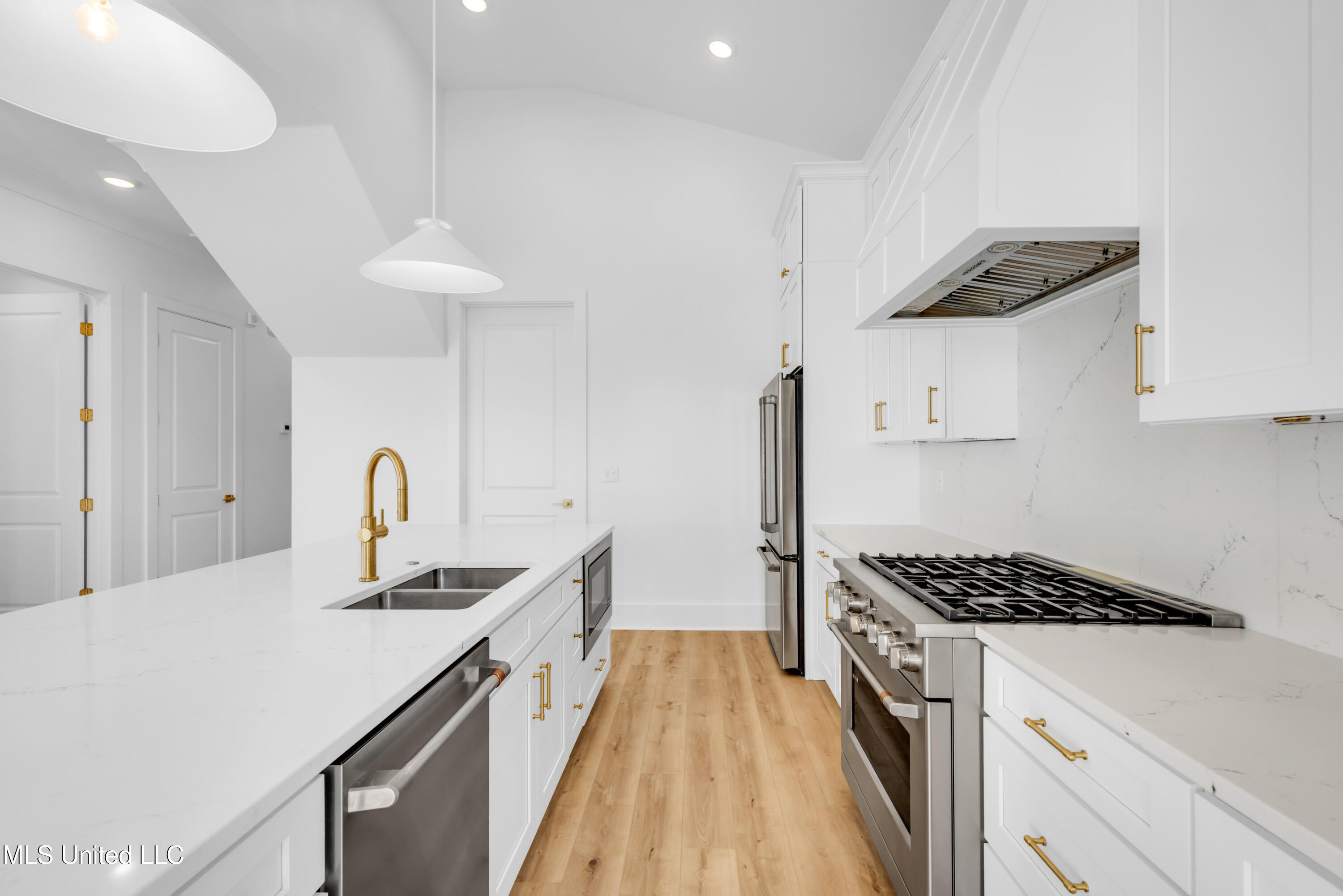 136 5th Avenue Pass Christian, MS 39571 - Photo 11 of 45 136FifthAve-11