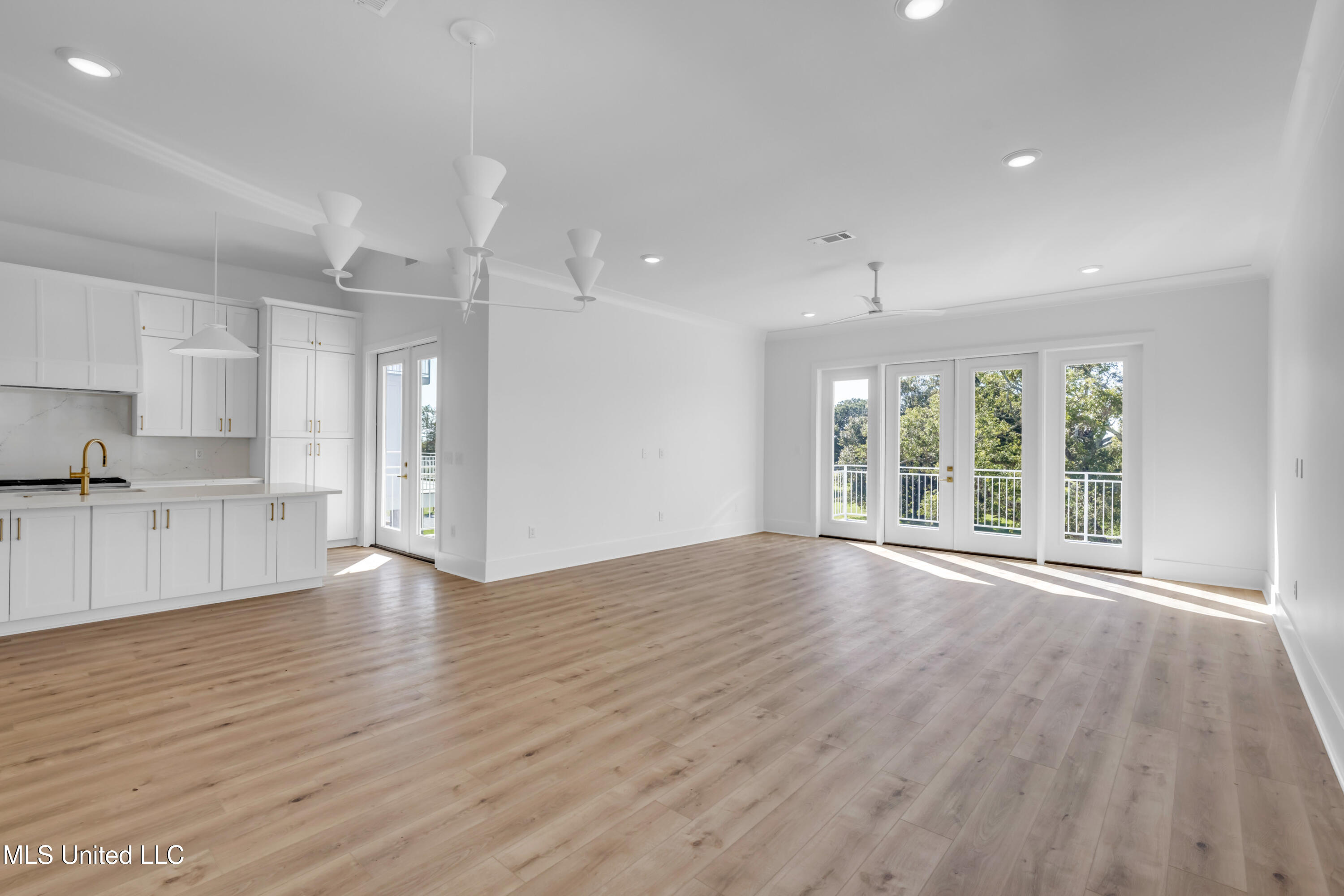 136 5th Avenue Pass Christian, MS 39571 - Photo 13 of 45 136FifthAve-13