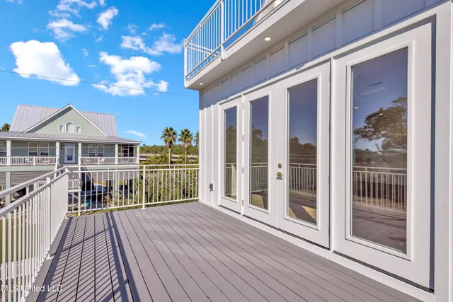 $795,000 | 136 5th Avenue, Pass Christian, MS 39571