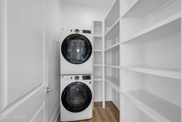 $795,000 | 136 5th Avenue, Pass Christian, MS 39571