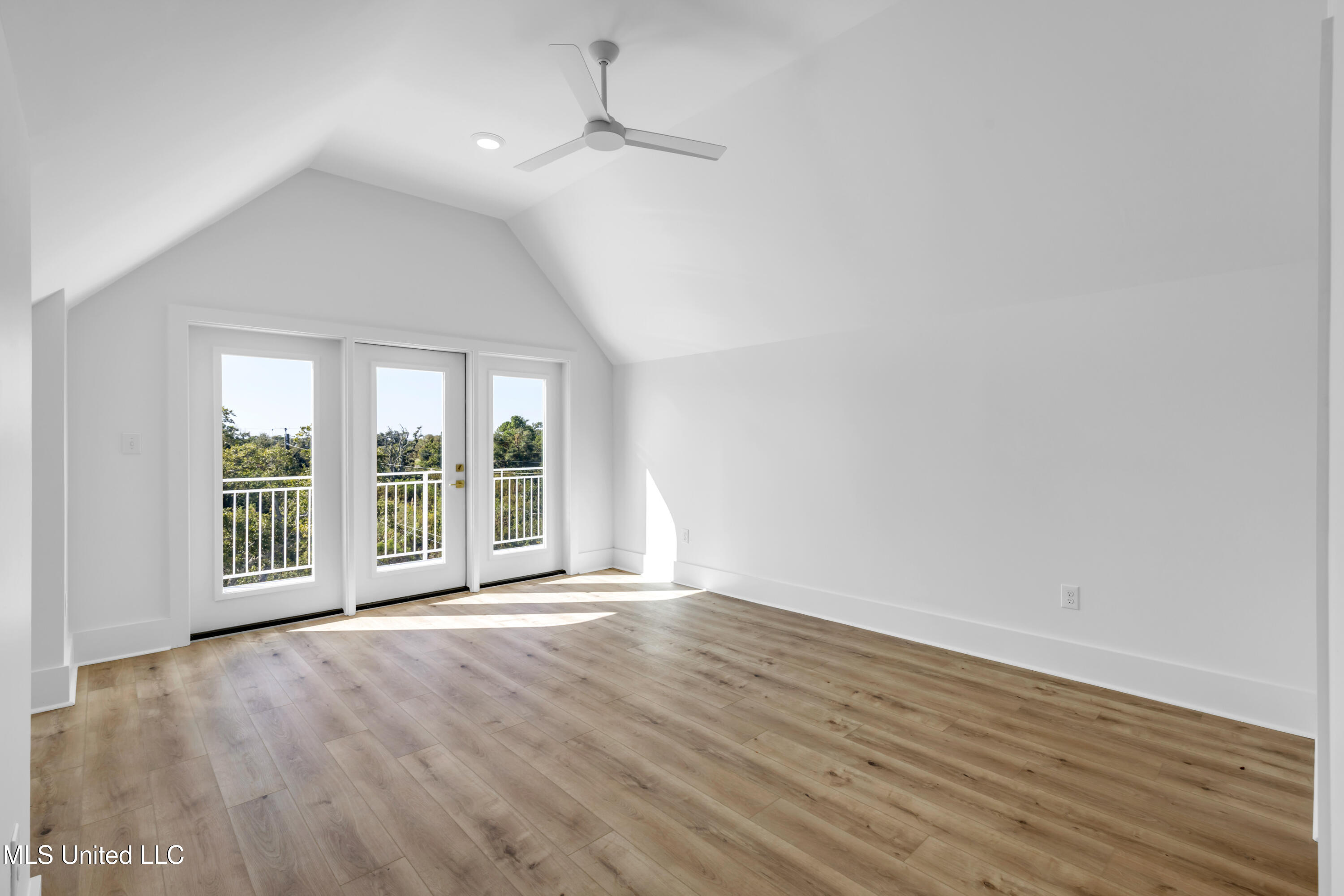 136 5th Avenue Pass Christian, MS 39571 - Photo 27 of 45 136FifthAve-27