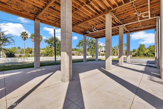 $795,000 | 136 5th Avenue, Pass Christian, MS 39571