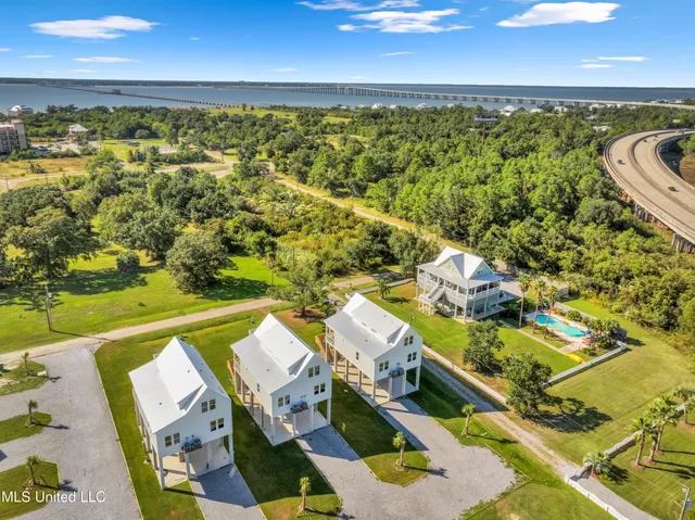 $795,000 | 136 5th Avenue, Pass Christian, MS 39571