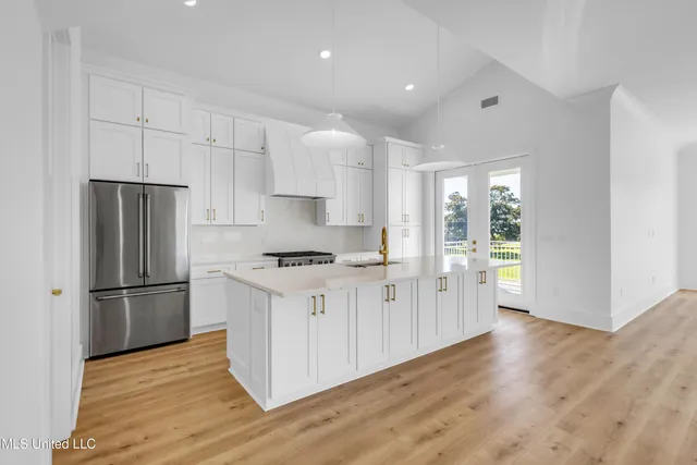 $795,000 | 136 5th Avenue, Pass Christian, MS 39571