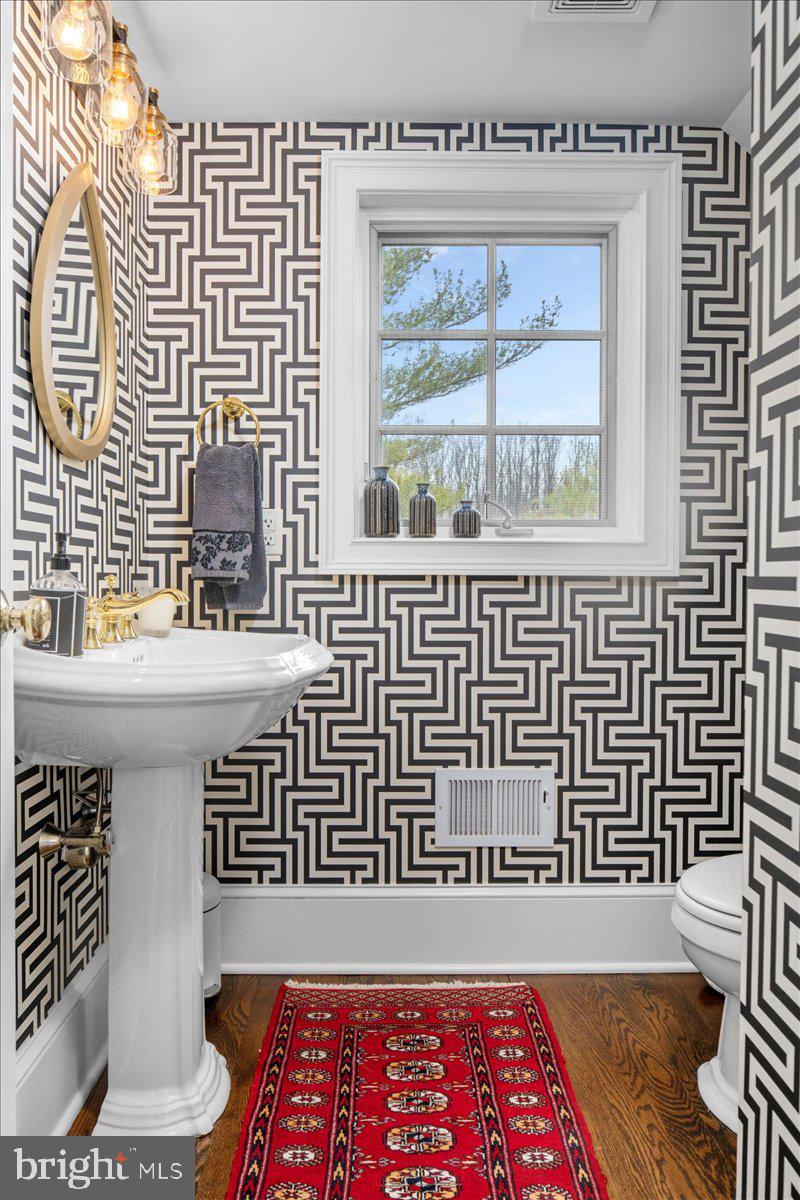 6145 Greenhill Road New Hope, PA 18938 - Photo 14 of 77