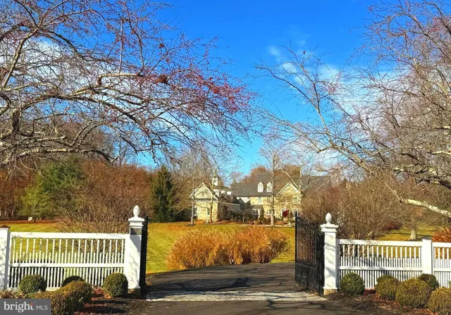 $4,295,000 | 6145 Greenhill Road, New Hope, PA 18938