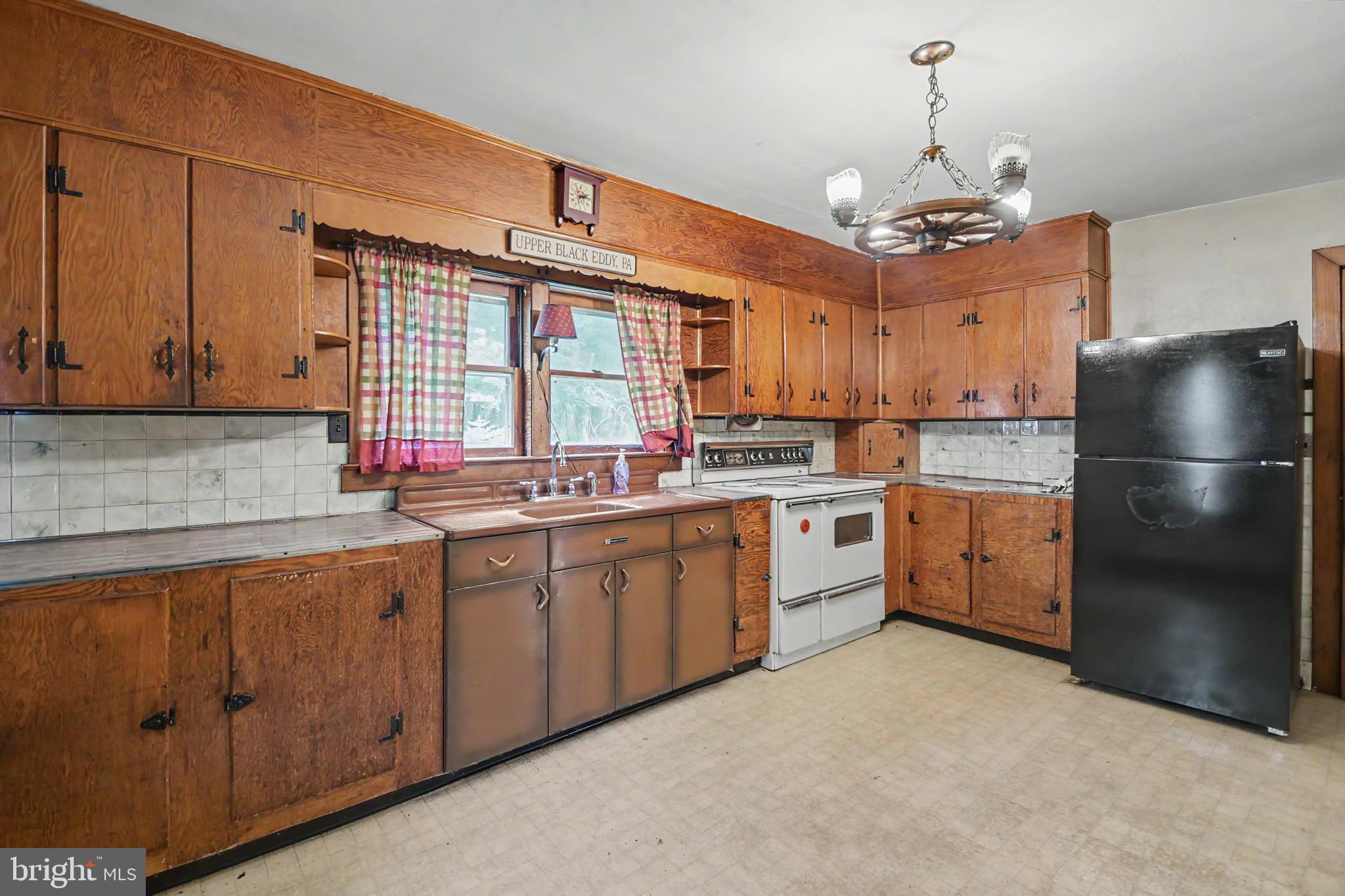 744 Marienstein Road Upper Black Eddy, PA 18972 - Photo 8 of 43 Gallery Image 8