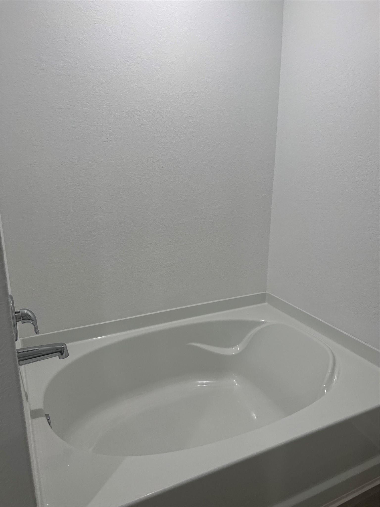 5414 Balerna Street Spring, TX 77373 - Photo 12 of 19 Primary bath
