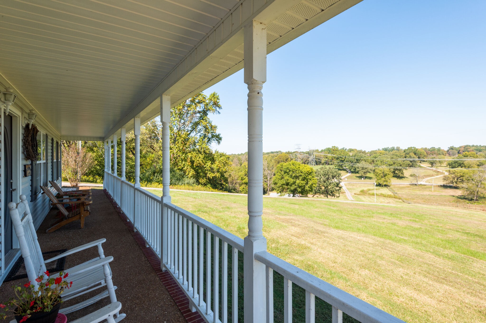 1549 Center Star Road Columbia, TN 38401 - Photo 13 of 50 a view of a balcony with ocean view