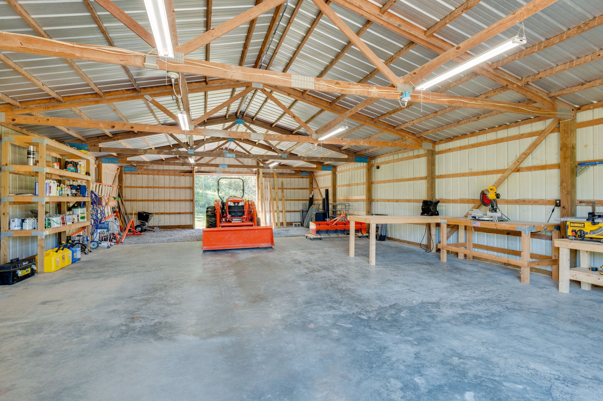 1549 Center Star Road Columbia, TN 38401 - Photo 9 of 50 a view of garage