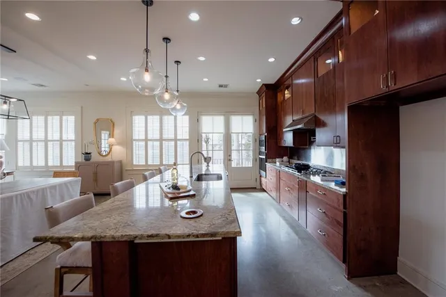 $660,000 | 700 Cottage Lane, Covington, LA 70433