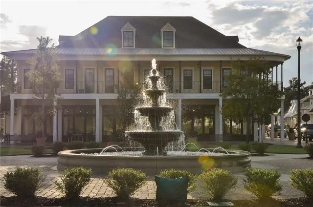 $660,000 | 700 Cottage Lane, Covington, LA 70433