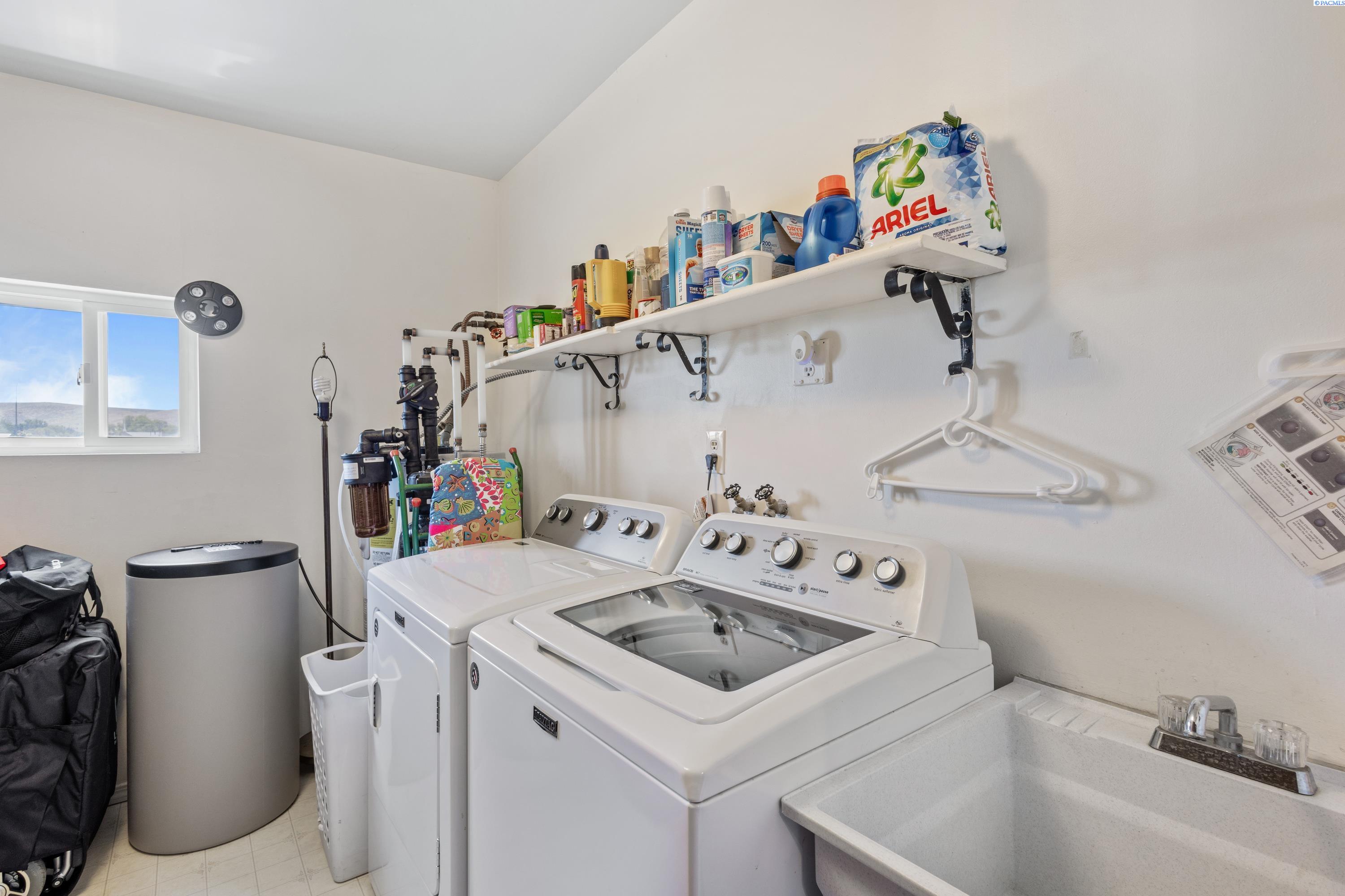35305 South Finley Road Kennewick, WA 99337 - Photo 21 of 27 Gallery Image 21