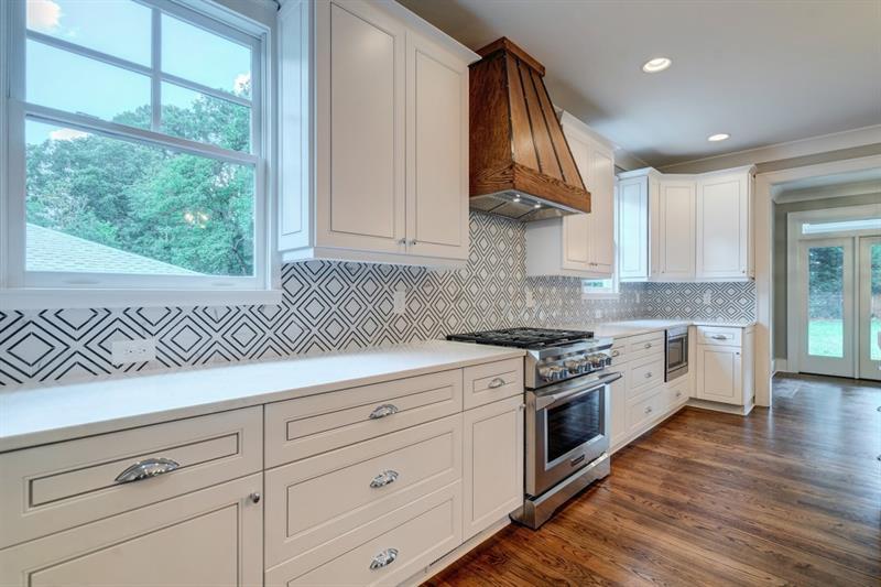 1375 Wessyngton Road Northeast Atlanta, GA 30306 - Photo 6 of 57